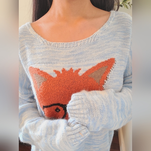 Women's Blue Fox Sweater - Picture 5 of 12